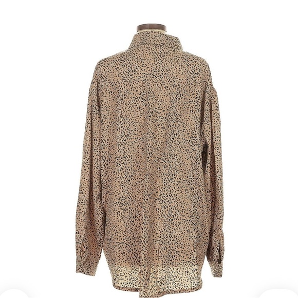 POL Brown Leopards Print Button-Down Shirt Size Medium, Perfect For Fall - Picture 2 of 5